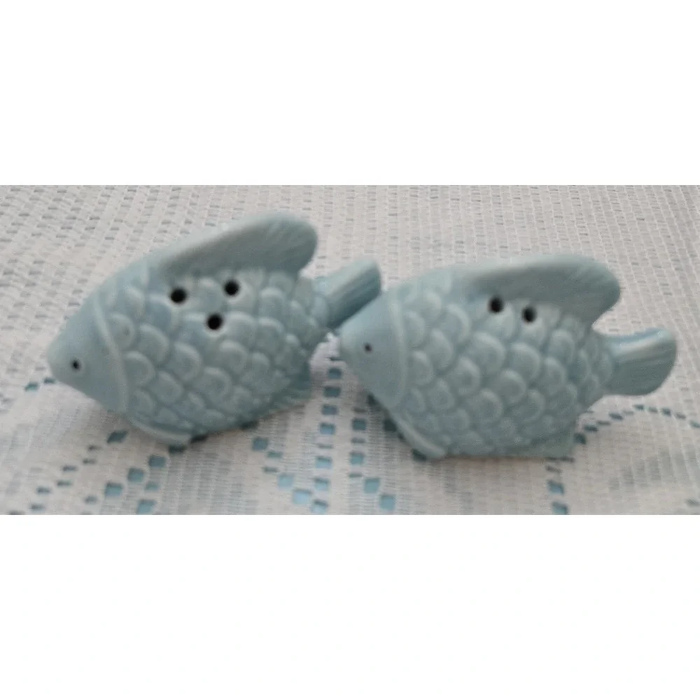 Blue Fish Salt And Pepper Vintage Glossy Ceramic. Un-used Hand Painted